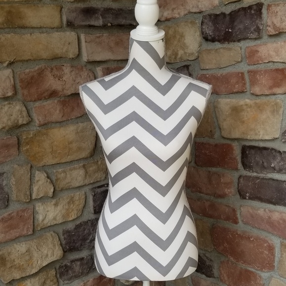 MEASUREMENTS - Picture 1 of 2